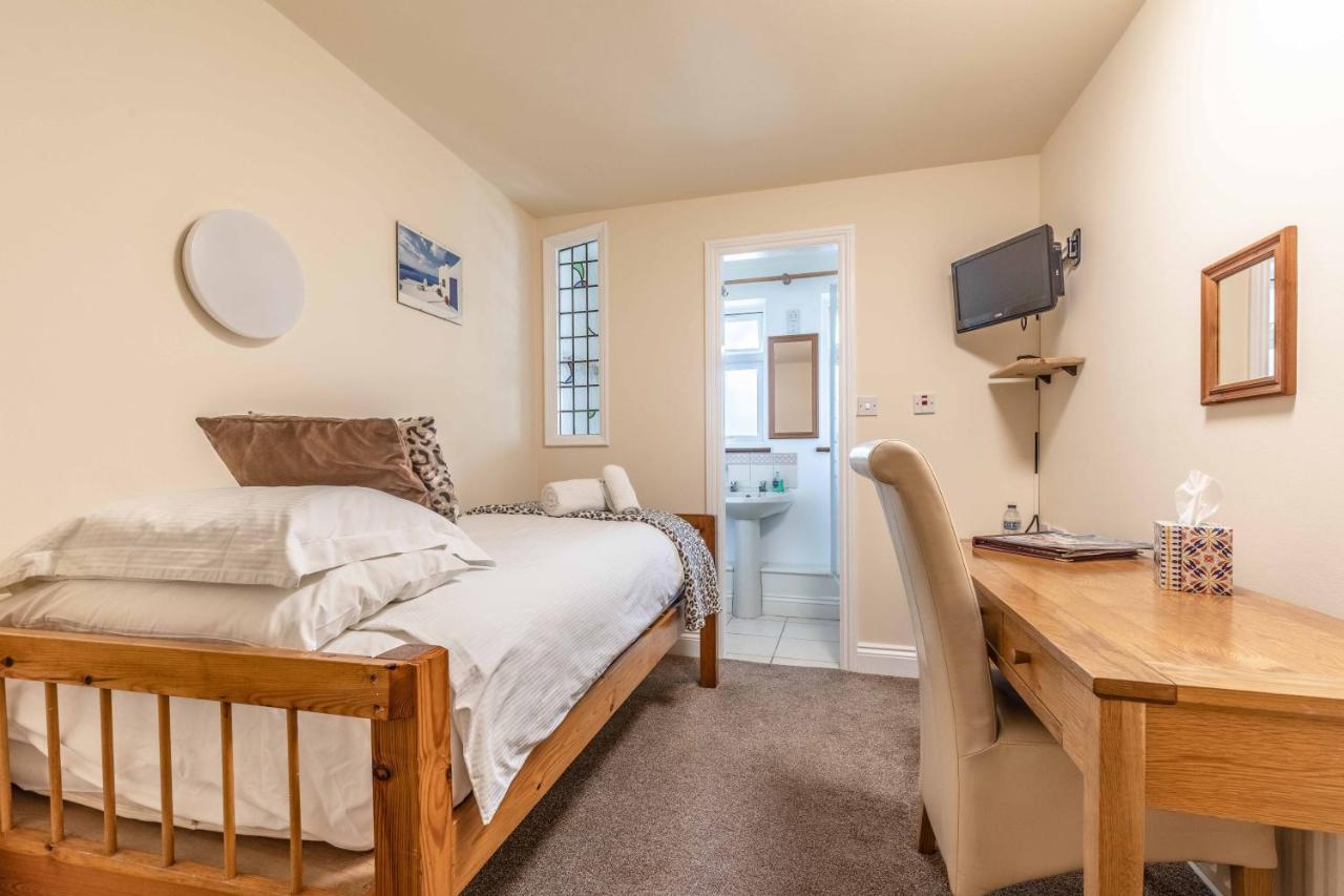 Central Windsor, 2 Bedroom 2 Bathroom, 5 Minutes To Castle Exterior photo